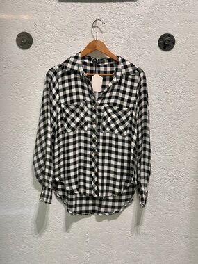 Velvet Heart Black and White Gingham Button-Down Shirt